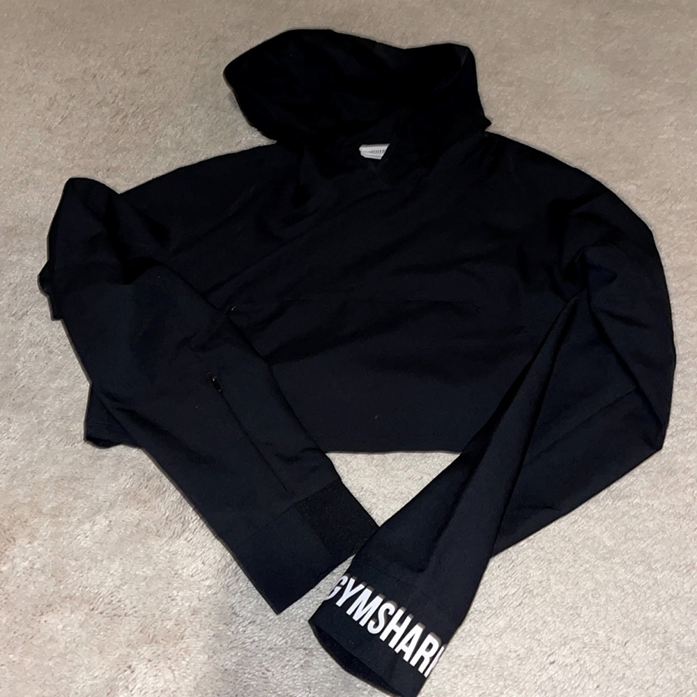 - Gymshark Black Cropped hoodie !